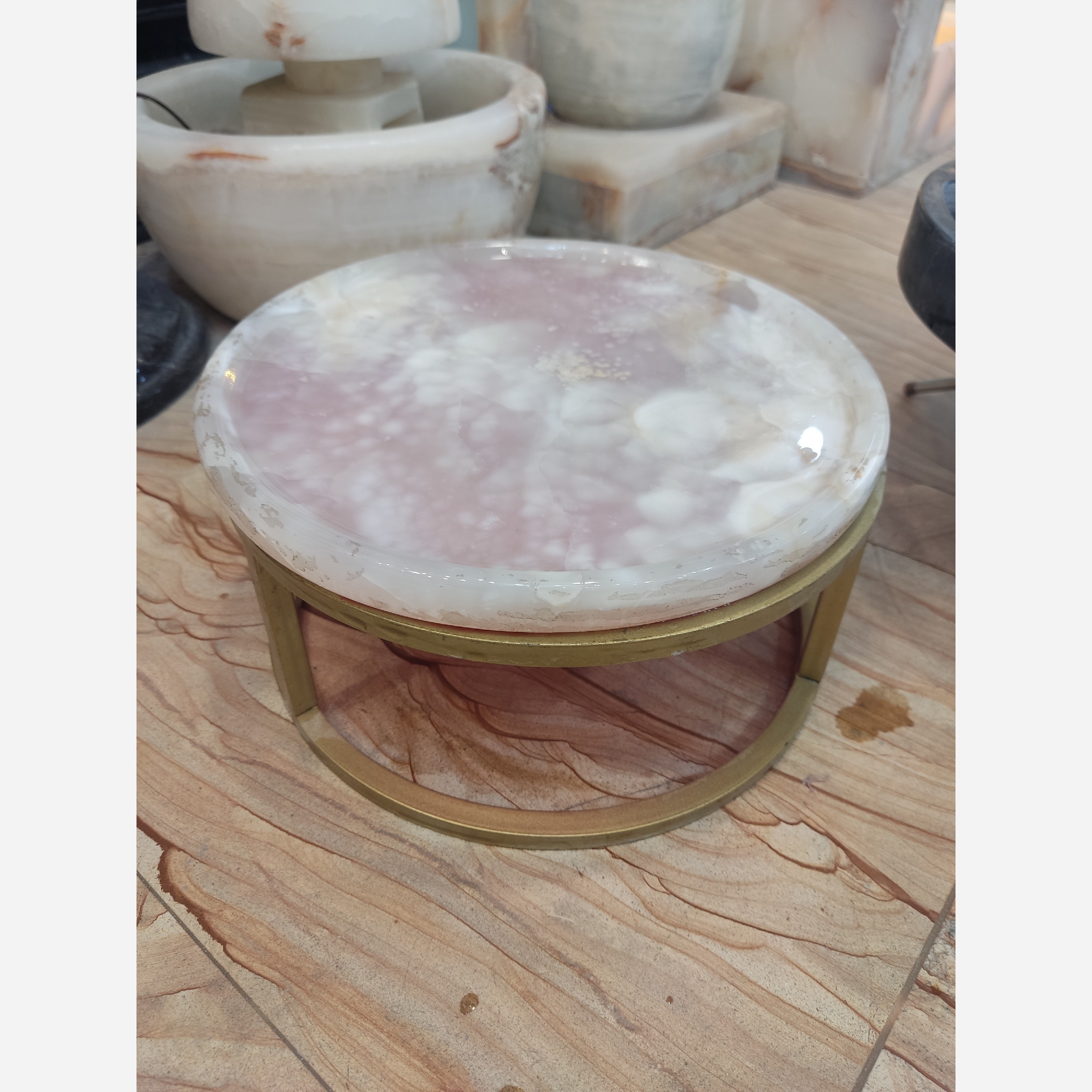 شیرینی خوری سنگی پایه فلز